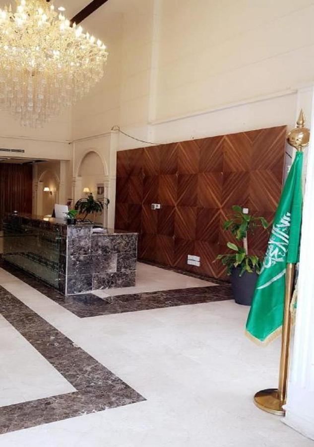 Holiday Plus - Al Nuzha Jeddah Bagian luar foto
