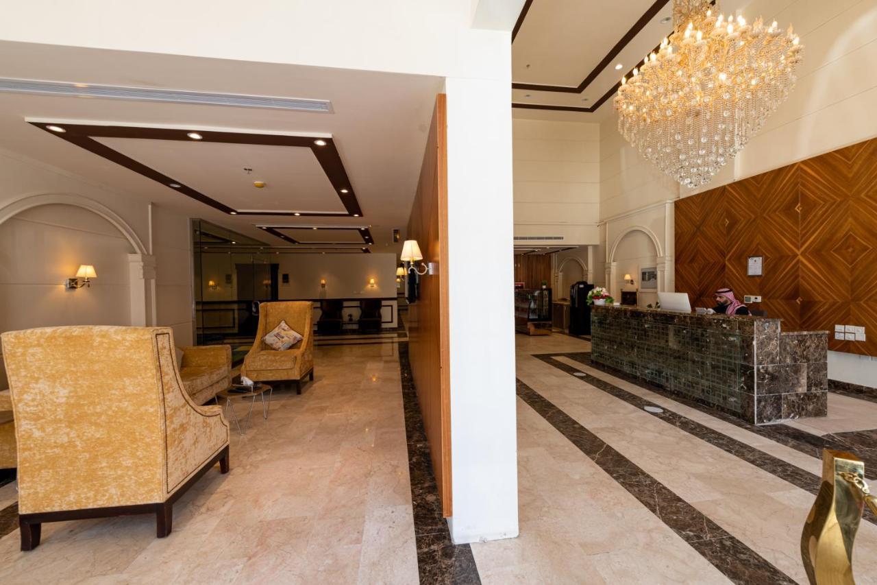 Holiday Plus - Al Nuzha Jeddah Bagian luar foto